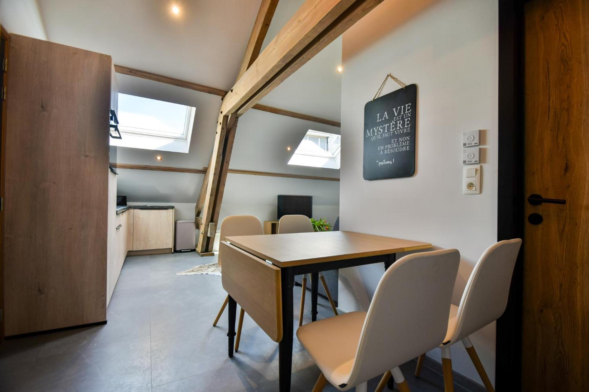 Les Gites De Huy - 3 Gites Dans Le Centre De Huy Exterior photo